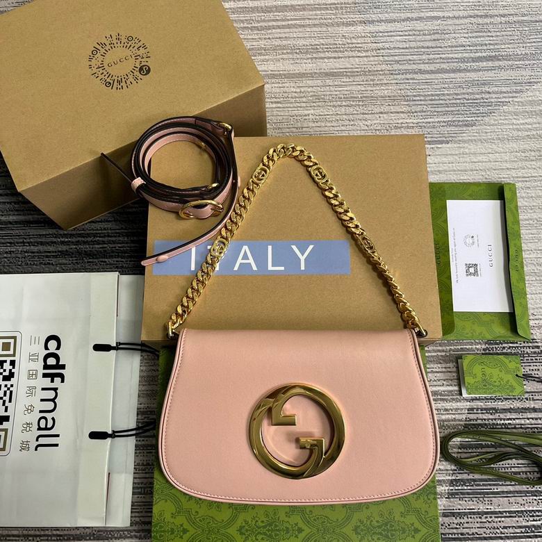 Gucci Blondie Shoulder Bag with Interlocking G and Chain Strap in Pink Leather