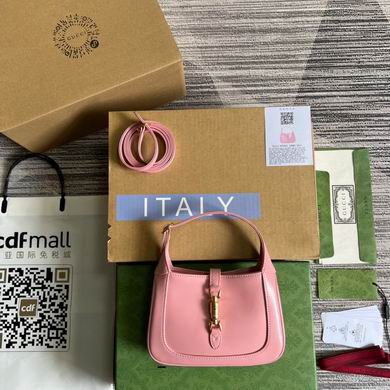 Gucci Jackie 1961 Mini Shoulder Bag in Pink Leather