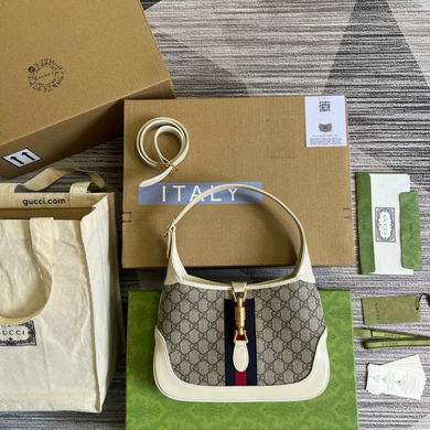 Gucci Jackie 1961 Small Shoulder Bag in GG Supreme Canvas with White Trim