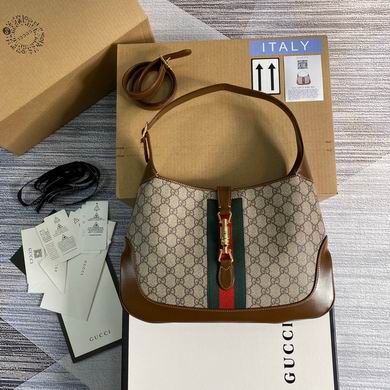 Gucci Jackie 1961 Medium Shoulder Bag in Beige GG Supreme Canvas with Web