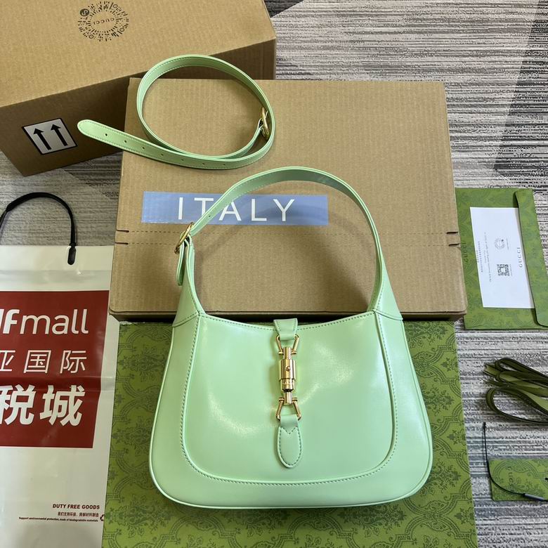 Gucci Jackie 1961 Small Shoulder Bag in Mint Green Leather with Gold Piston Lock