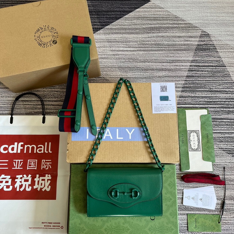 Gucci Horsebit 1955 Mini Shoulder Bag in Green Leather with Chain Strap