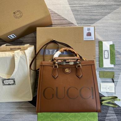 Gucci Diana Medium Tote Bag with Bamboo Handles in Brown Leather