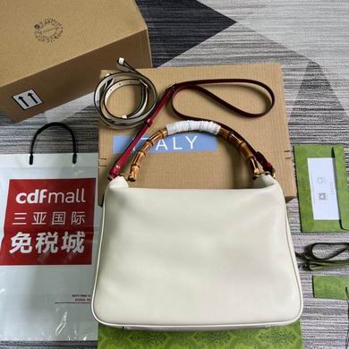 Gucci Diana Medium Shoulder Bag with Bamboo Handle in White Leather