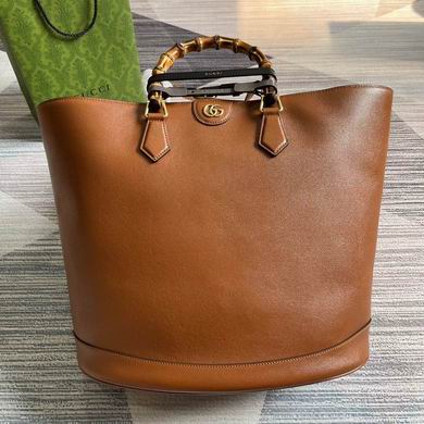 Gucci Diana Large Tote Bag with Bamboo Handles in Tan Leather