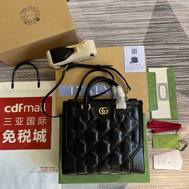 Gucci GG Matelassé Small Tote Bag with Strap in Black Leather