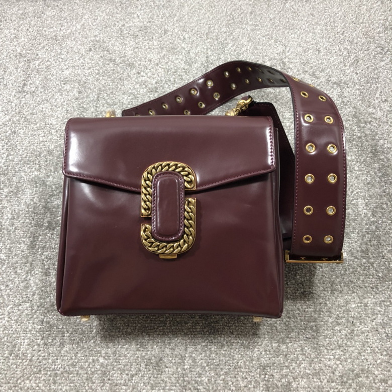 Marc Jacobs Structured Flap Shoulder Bag in Burgundy Leather with Chain Clasp