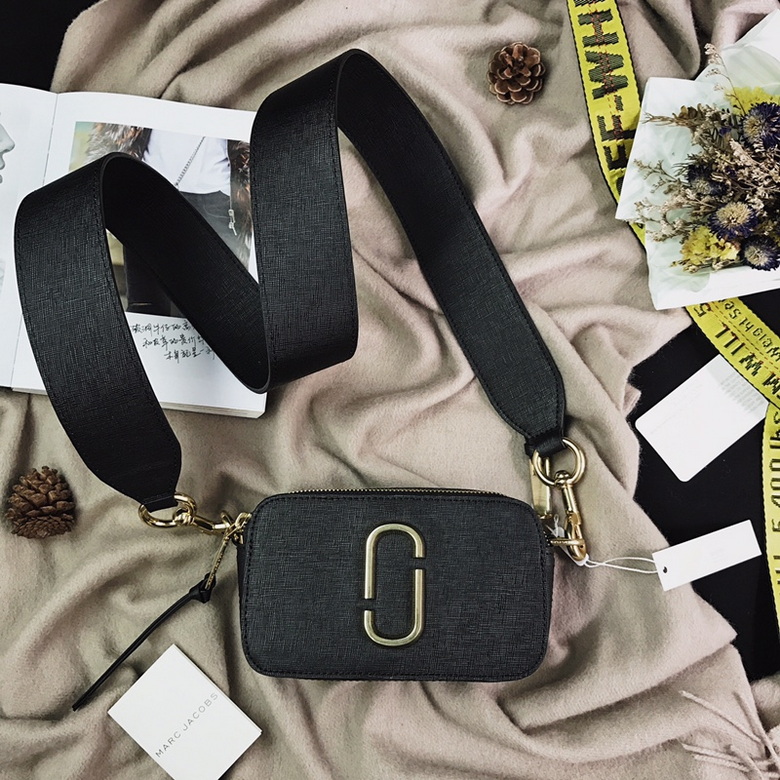 Marc Jacobs Snapshot Small Camera Crossbody Bag in Black with Gold Hardware
