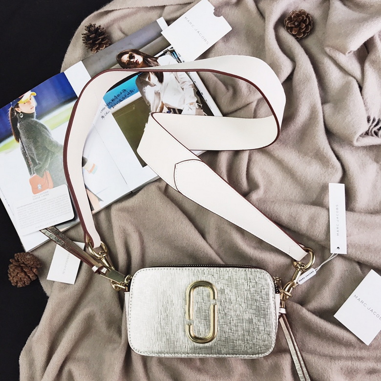 Marc Jacobs Snapshot Small Camera Crossbody Bag in Metallic Silver and White