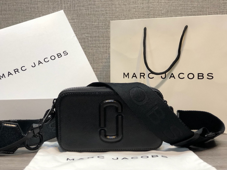 Marc Jacobs Snapshot Camera Crossbody Bag in Black with Wide Logo Strap
