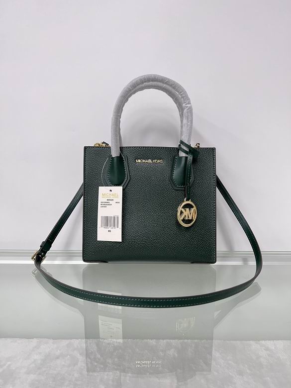 Michael Kors Mercer Medium Messenger Crossbody Bag in Dark Green Pebbled Leather