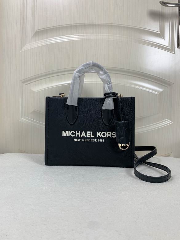 Michael Kors Mirella · 24×19 cm