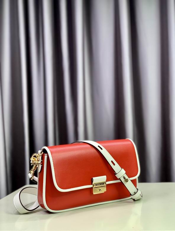 Michael Kors Bradshaw Flap Shoulder Bag in Red Leather with White Trim