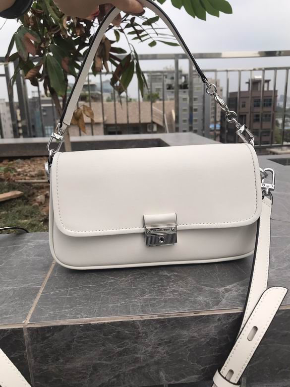 Michael Kors Bradshaw · 26×4.5×15 cm