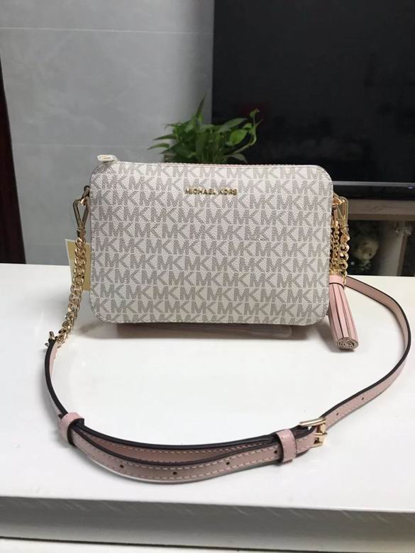 Michael Kors Jet Set Medium Camera Bag in Vanilla Signature Logo with Blush Trim