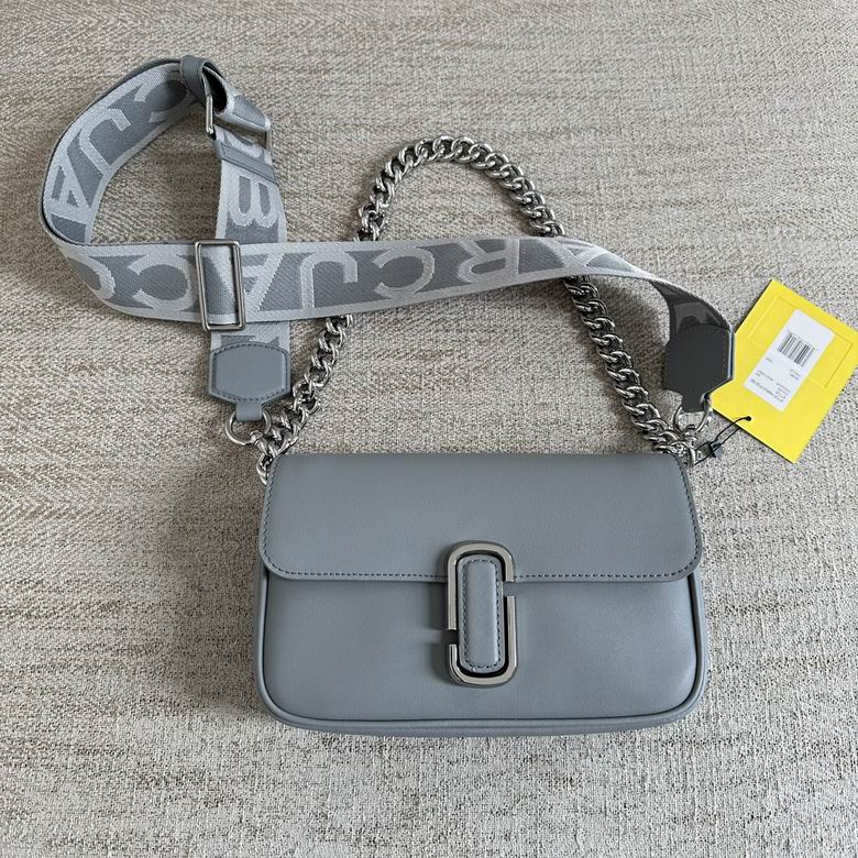 Marc Jacobs The J Marc Shoulder Bag in Grey Leather with Logo Strap