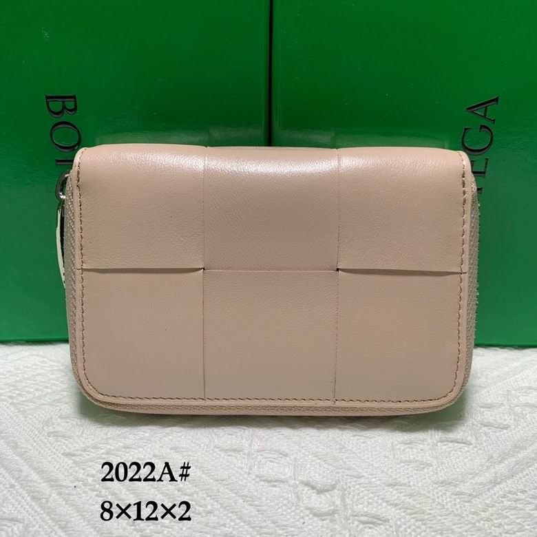 Bottega Veneta Cassette Zip-Around Wallet in Blush Pink Intreccio Leather