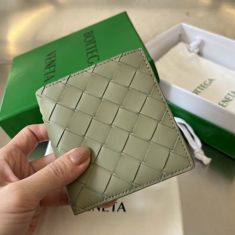 Bottega Veneta Intrecciato Bi-Fold Wallet in Sage Green Woven Leather