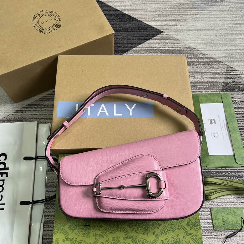 Gucci Horsebit 1955 Small Shoulder Bag in Pink Leather with Silver Hardware