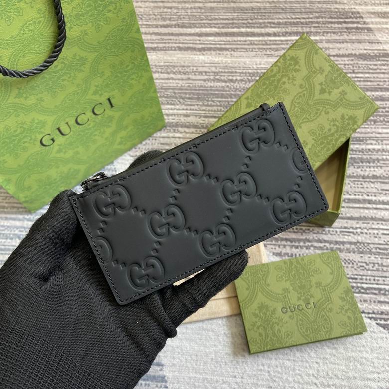Gucci GG Embossed Zip Card Case Holder in Black Leather