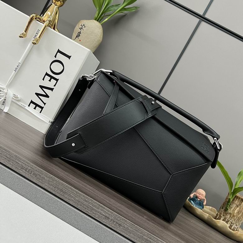 Loewe Puzzle Medium Geometric Shoulder Bag in Black Grained Leather