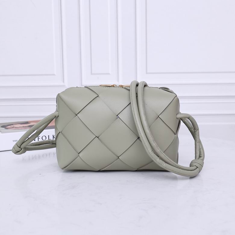 Bottega Veneta Cassette Intrecciato Crossbody Bag in Sage Green Leather