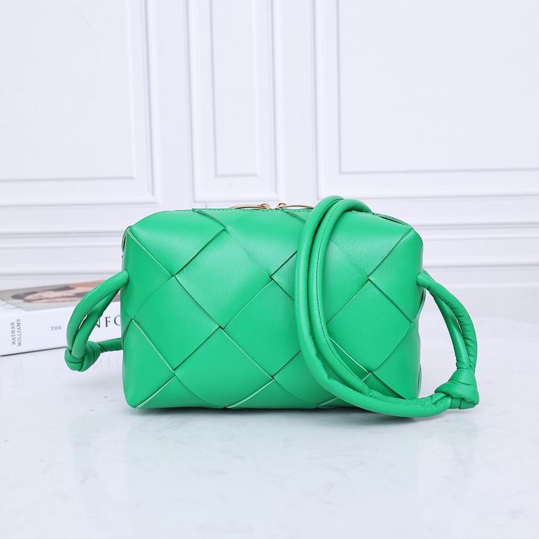 Bottega Veneta Camera Bag in Green Intrecciato Woven Leather Crossbody