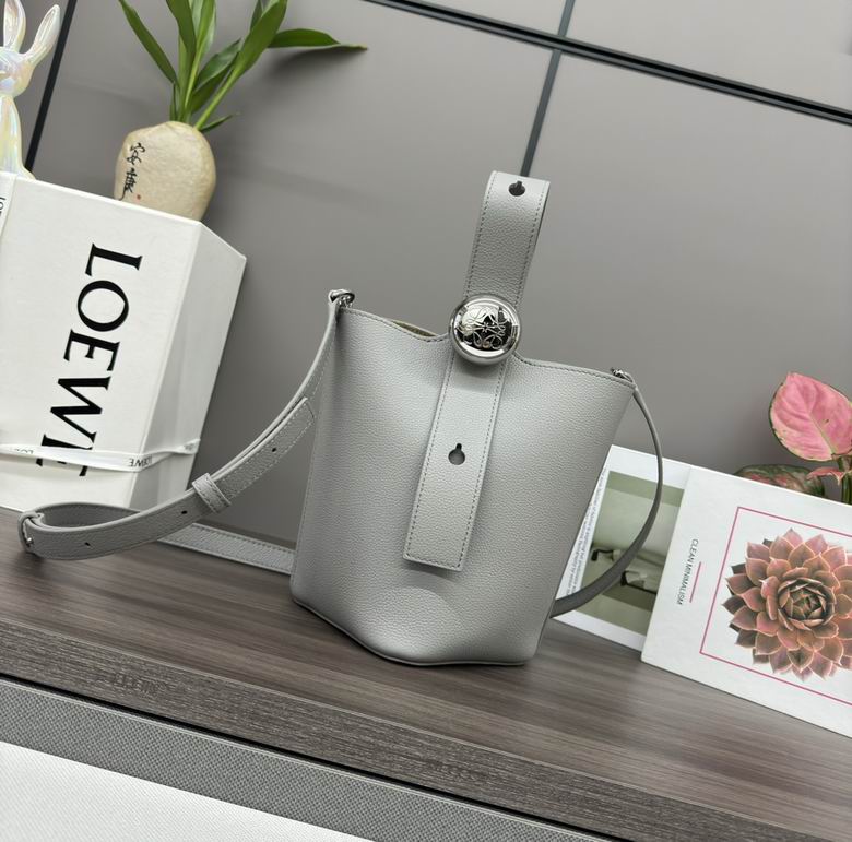 Loewe Pebble Bucket Mini Crossbody Bag in Light Grey Grained Leather