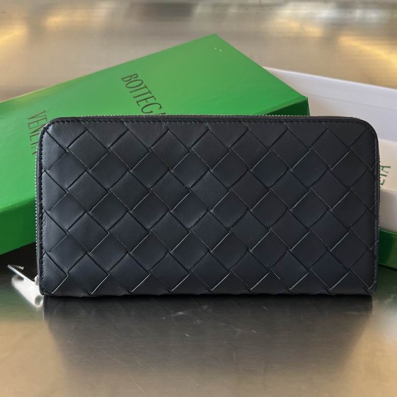 Bottega Veneta Intrecciato Zip-Around Long Wallet in Black Woven Leather