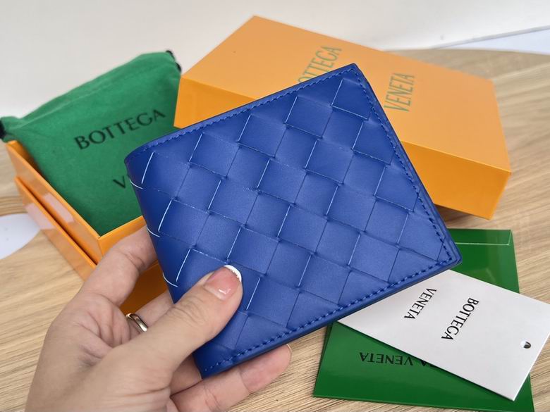 Bottega Veneta Intrecciato Bi-Fold Wallet in Cobalt Blue Woven Leather