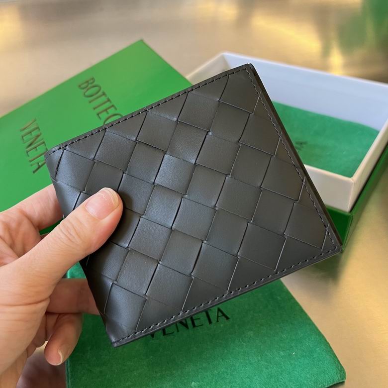 Bottega Veneta Intrecciato Bifold Wallet in Dark Grey Woven Leather