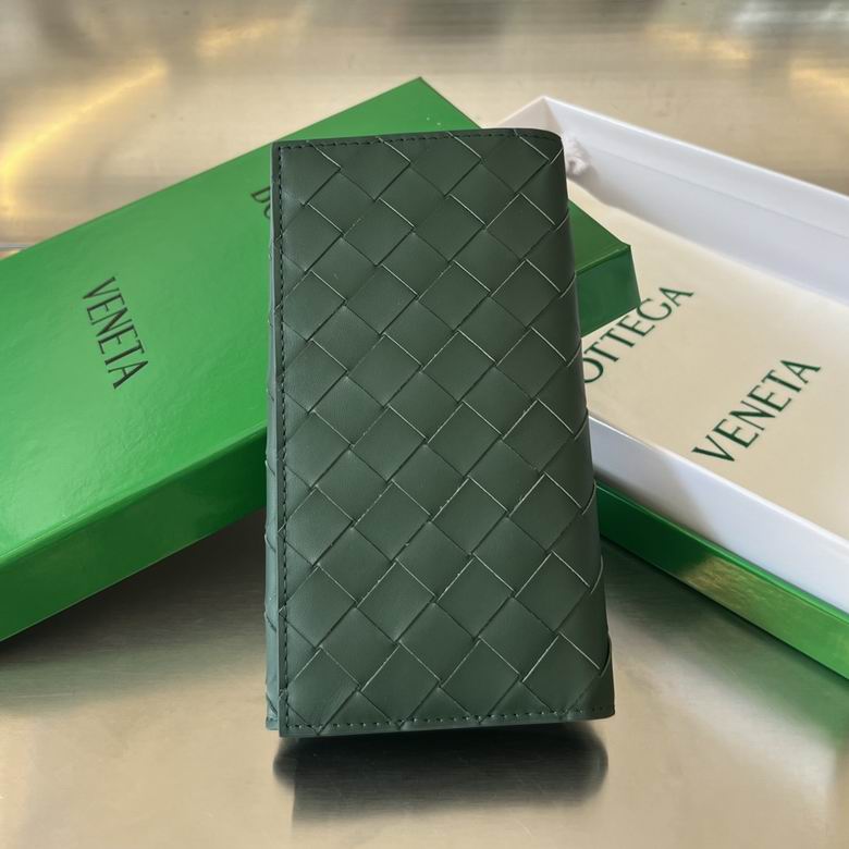 Bottega Veneta Intrecciato Long Bi-Fold Continental Wallet in Dark Green Leather