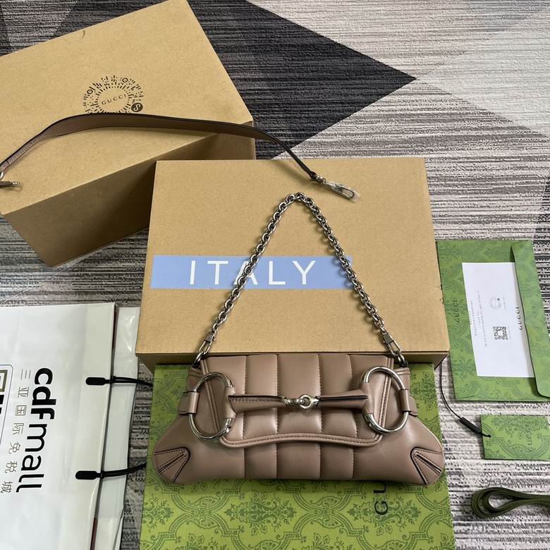 Gucci Horsebit Chain Small Shoulder Bag in Taupe Quilted Leather