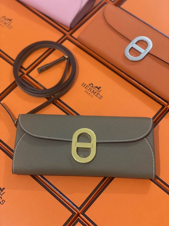 Hermès Ancre to Go Crossbody Clutch in Etoupe Epsom Leather with Gold Hardware