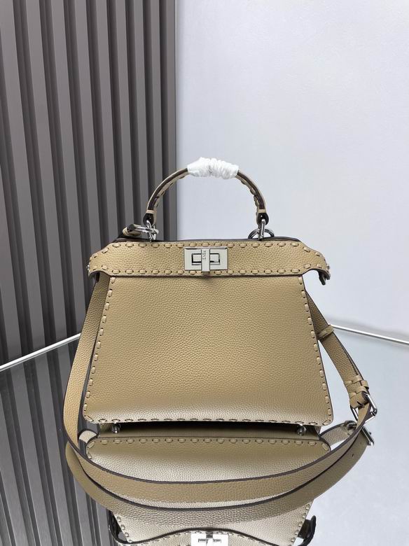 Fendi Peekaboo ISeeU Small Top-Handle Bag in Beige Grained Leather