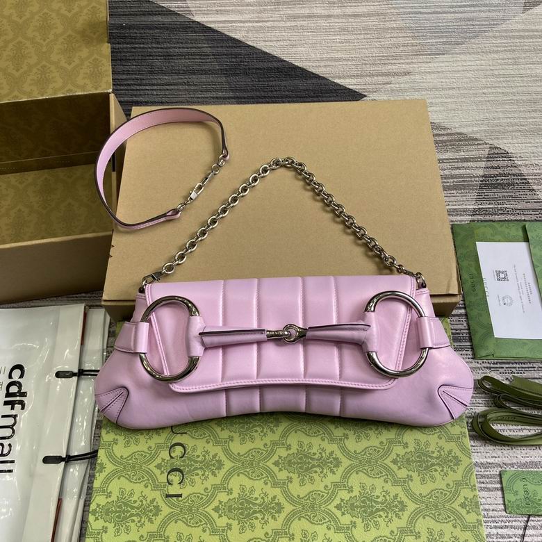 Gucci Horsebit Chain Medium Shoulder Bag in Pink Channel-Quilted Leather