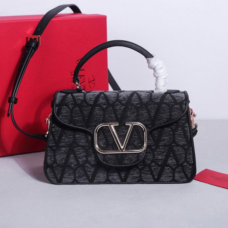 Valentino Locò · 26×7×15 cm