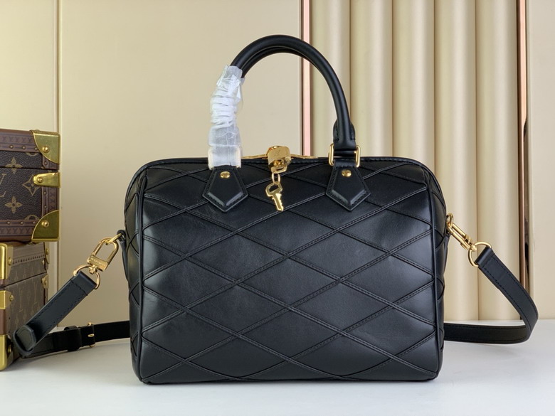 Louis Vuitton Speedy 25 Bandouliere Bag in Black Malletage Quilted Leather