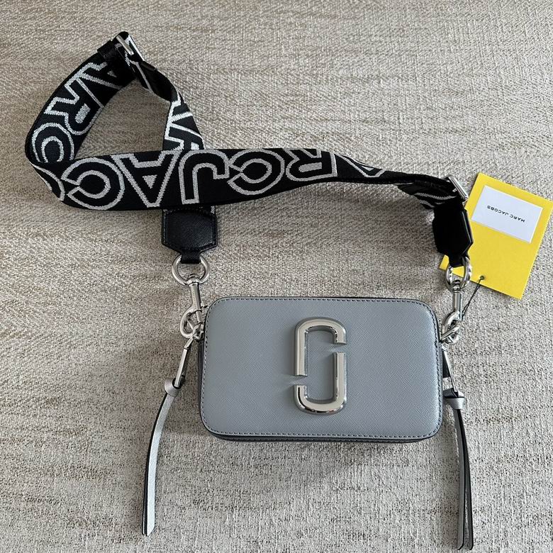 Marc Jacobs Snapshot Small Camera Crossbody Bag in Gray Saffiano Leather