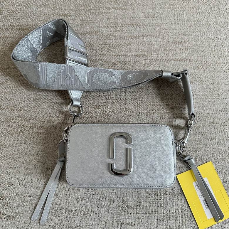 Marc Jacobs The Snapshot Camera Crossbody Bag in Metallic Silver
