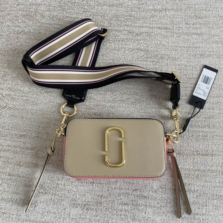 Marc Jacobs Snapshot Small Camera Crossbody Bag in Beige and Pink Leather