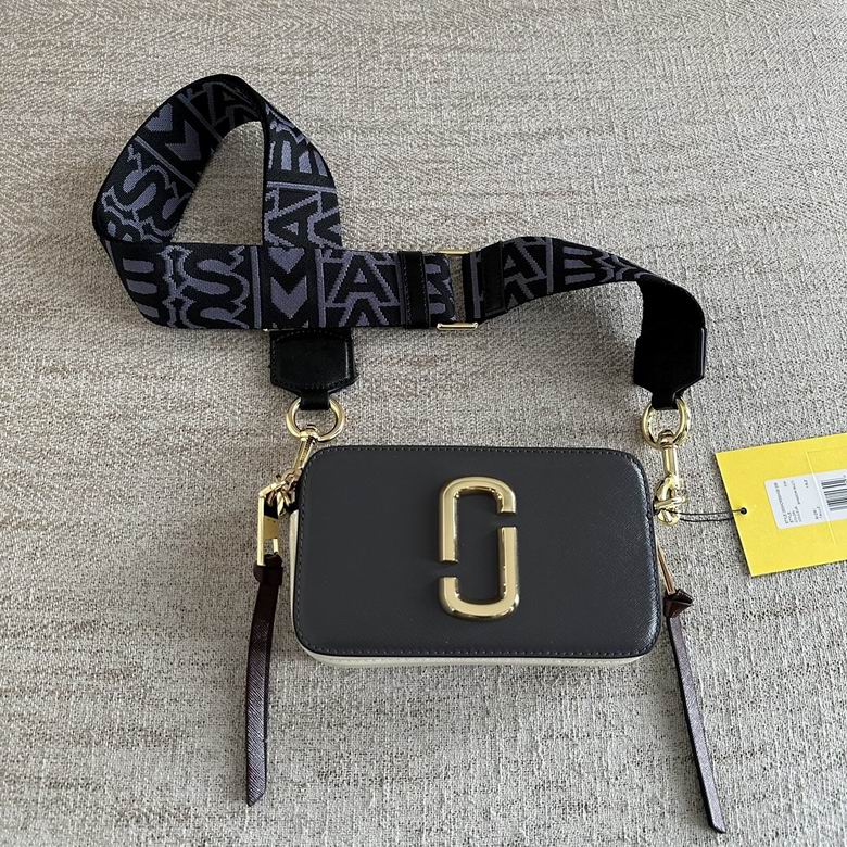 Marc Jacobs The Snapshot Camera Crossbody Bag in Black and Cream with Logo Strap