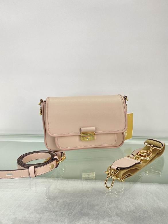 Michael Kors Bradshaw Medium Convertible Shoulder Bag in Blush Pink Leather