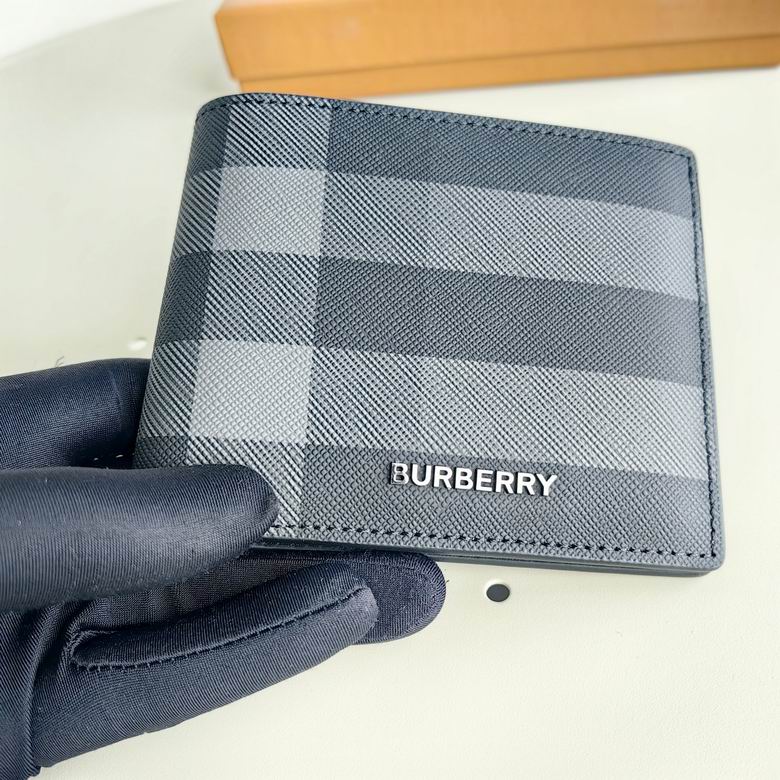 Burberry Check Bifold Wallet in Charcoal Grey and Black
