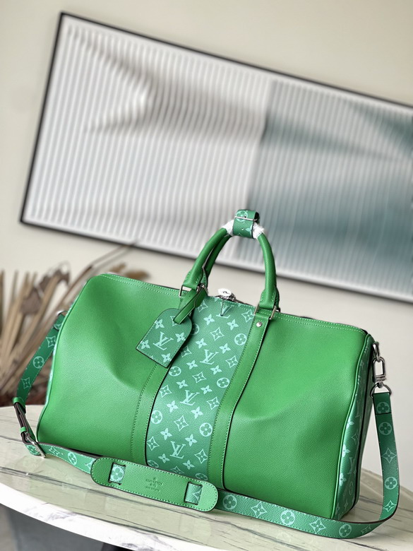 Louis Vuitton Keepall Bandoulière 45 Travel Bag in Green Taiga Leather