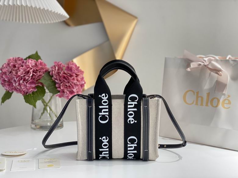 Chloé Woody Large Tote Bag in Natural Canvas with Black Logo Ribbon