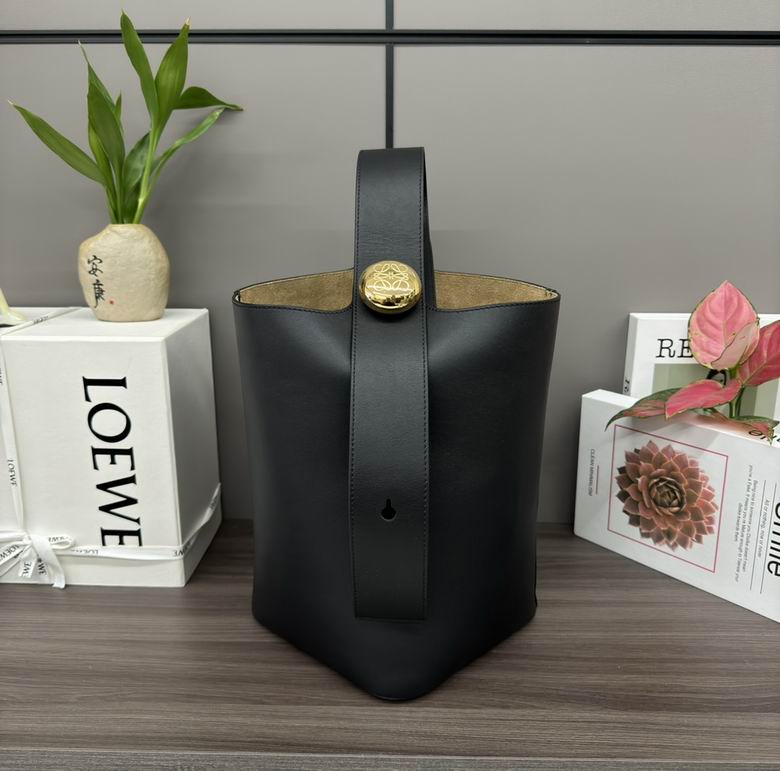 Loewe Pebble Bucket Bag in Black Smooth Calfskin with Gold Anagram Stud