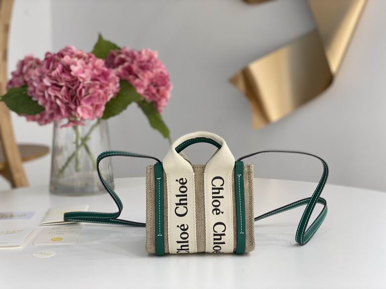 Chloé Woody · 14×12×4 cm