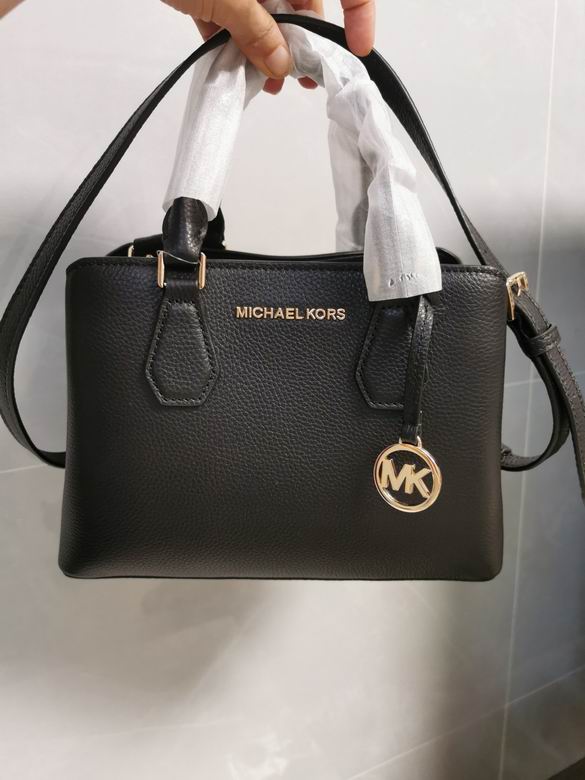 Michael Kors Parker · 24×10×17 cm