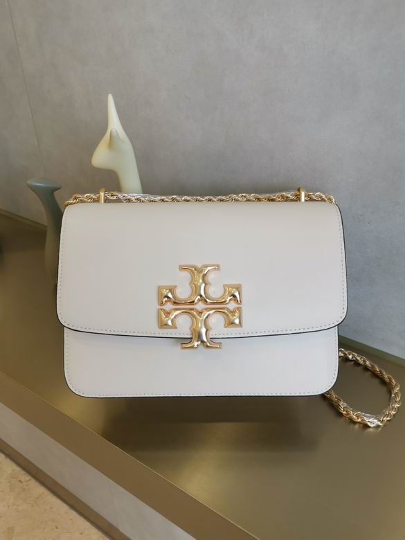 Tory Burch Eleanor Shoulder Bag in Cream Leather with Gold Chain Strap